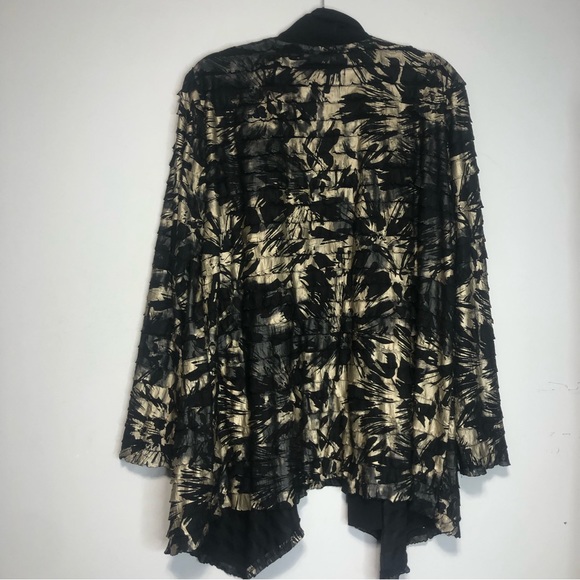 Frank Lyman Black & Gold Ruffle Open Front Cardigan, size 20 - Picture 6 of 11